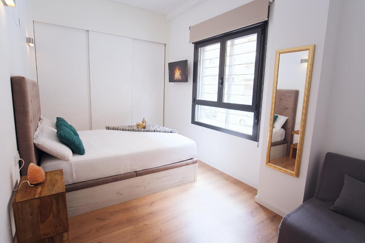 Ferienwohnung Lujoso Hogar Cerca Del Casco Antiguo De La Ciudad Valencia Exterior foto