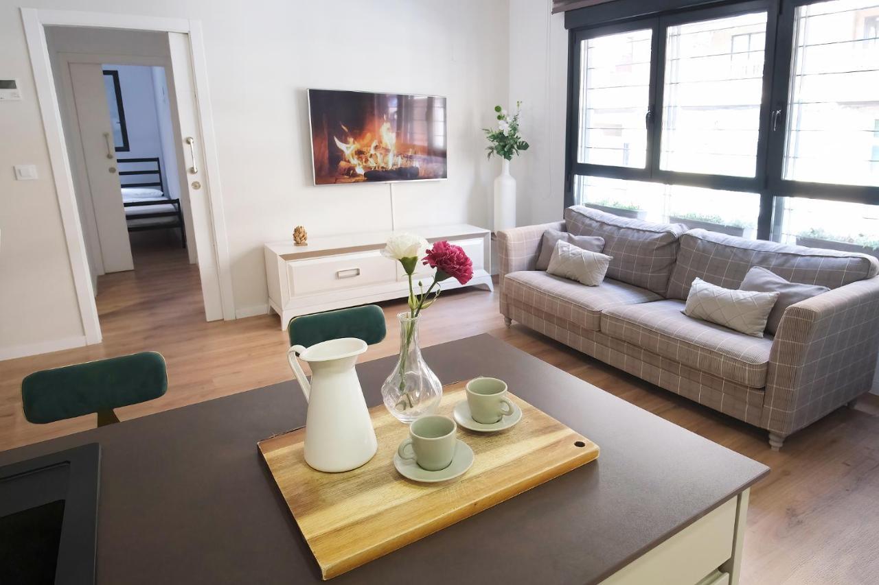 Ferienwohnung Lujoso Hogar Cerca Del Casco Antiguo De La Ciudad Valencia Exterior foto